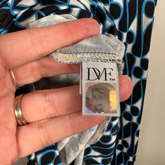 DVF Diane Von Furstenberg Reina Dress Size 2 Silk Blue Black Long Sleeve Shift - Picture 8 of 9